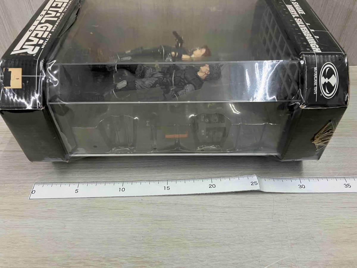 【超レア】メタルギアソリッドフィギュア ソリッドスネーク&メリルシルバーバーグ 超レア】メタルギアソリッドフィギュア ソリッドスネーク&メリル